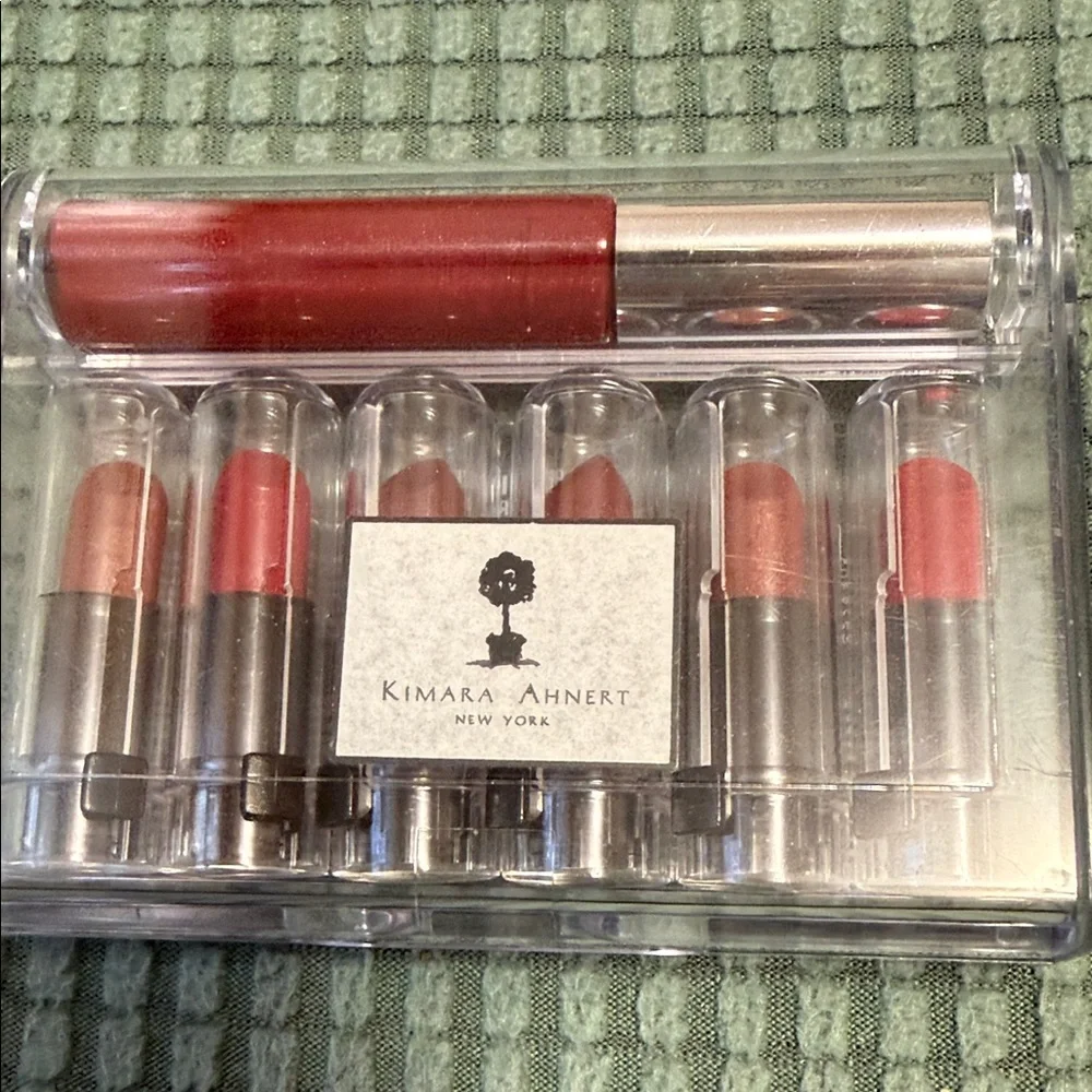 Matte Luxury Lipstick Set in Classic Red